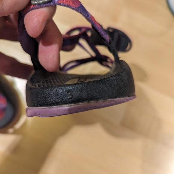 Chacos Kid’s Size 3 Pink/Purple - Picture 4 of 4